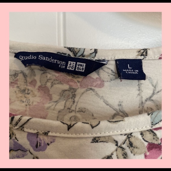 Floral white top - Picture 2 of 2